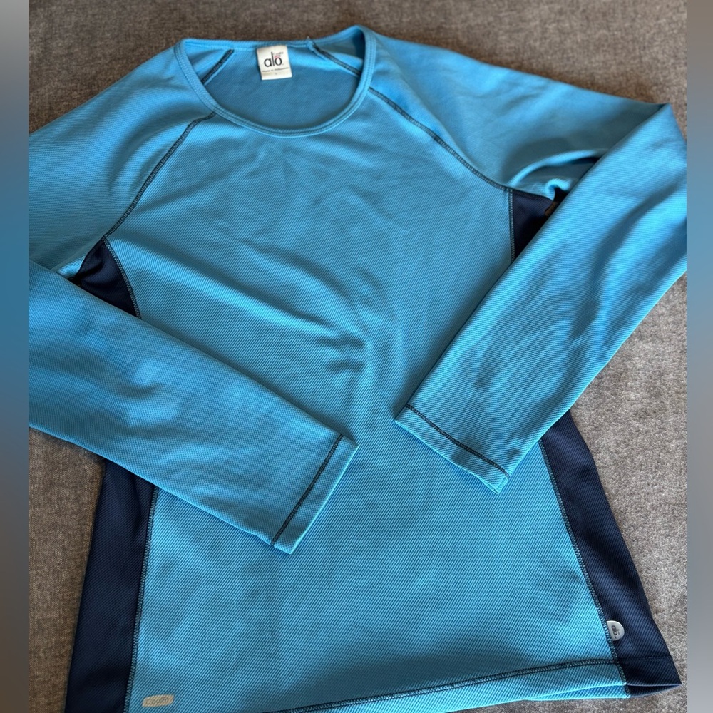 ALO YOGA Cool Fit Athletic Long‎ Sleeve Stretch Top size L